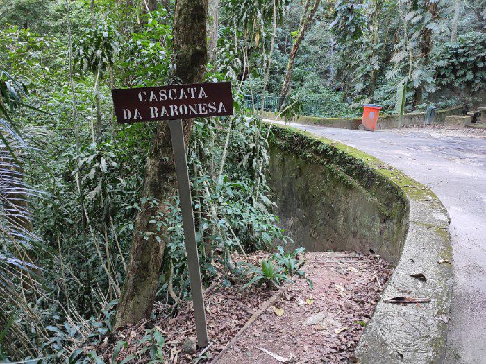 Entrada para a Cascata da Baronesa