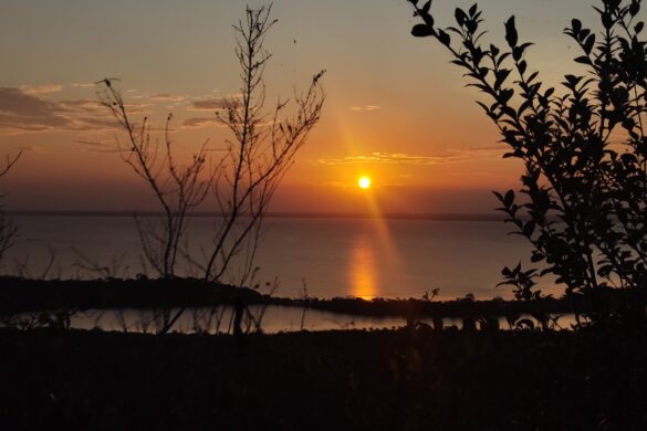 Pôr do Sol na Serra da Piroca, em Alter do Chão Pôr do Sol na Serra da Piroca, em Alter do Chão