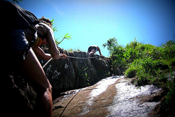 Subida via Pico dos Quatro na Pedra da Gávea Subida via Pico dos Quatro na Pedra da Gávea