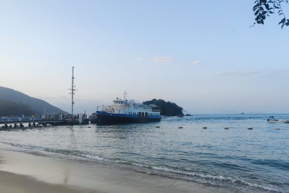 Praia de Abraão na Ilha Grande Praia de Abraão na Ilha Grande