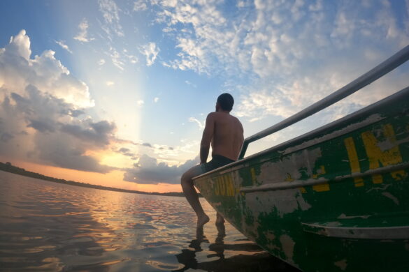 Pôr do Sol no Rio Juma, na selva amazonica