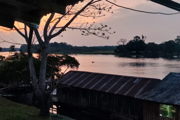 Nascer do Sol na Pousada Juma Lake
